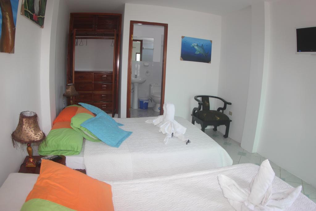 The Island Home Puerto Ayora  Ngoại thất bức ảnh